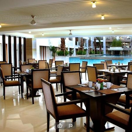 Stylish 2 Bedroom Penthouse Apt, Newly Refreshed, 50 Mbps, Pool, Gym, Resto Kuta Lombok Buitenkant foto