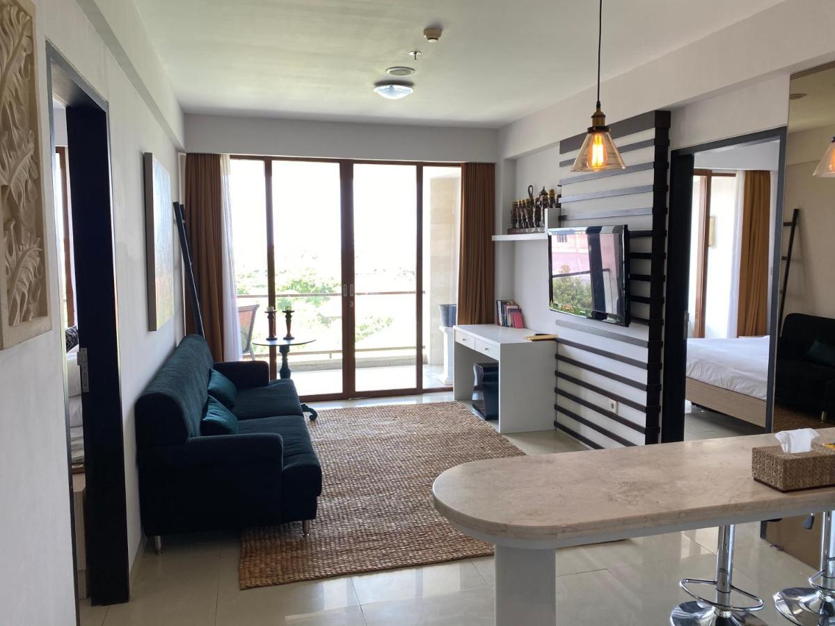 Stylish 2 Bedroom Penthouse Apt, Newly Refreshed, 50 Mbps, Pool, Gym, Resto Kuta Lombok Buitenkant foto